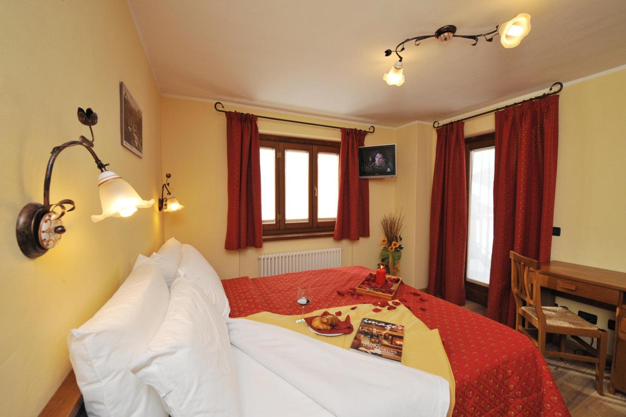Hotel Le Petit Abri 샴폴루크 외부 사진