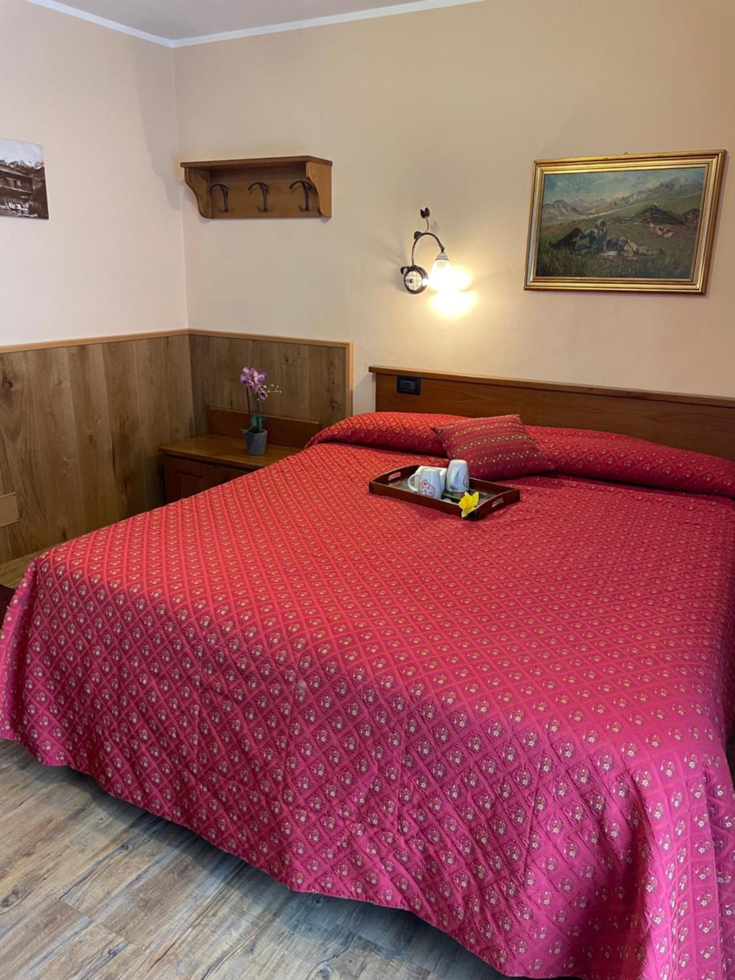 Hotel Le Petit Abri 샴폴루크 외부 사진