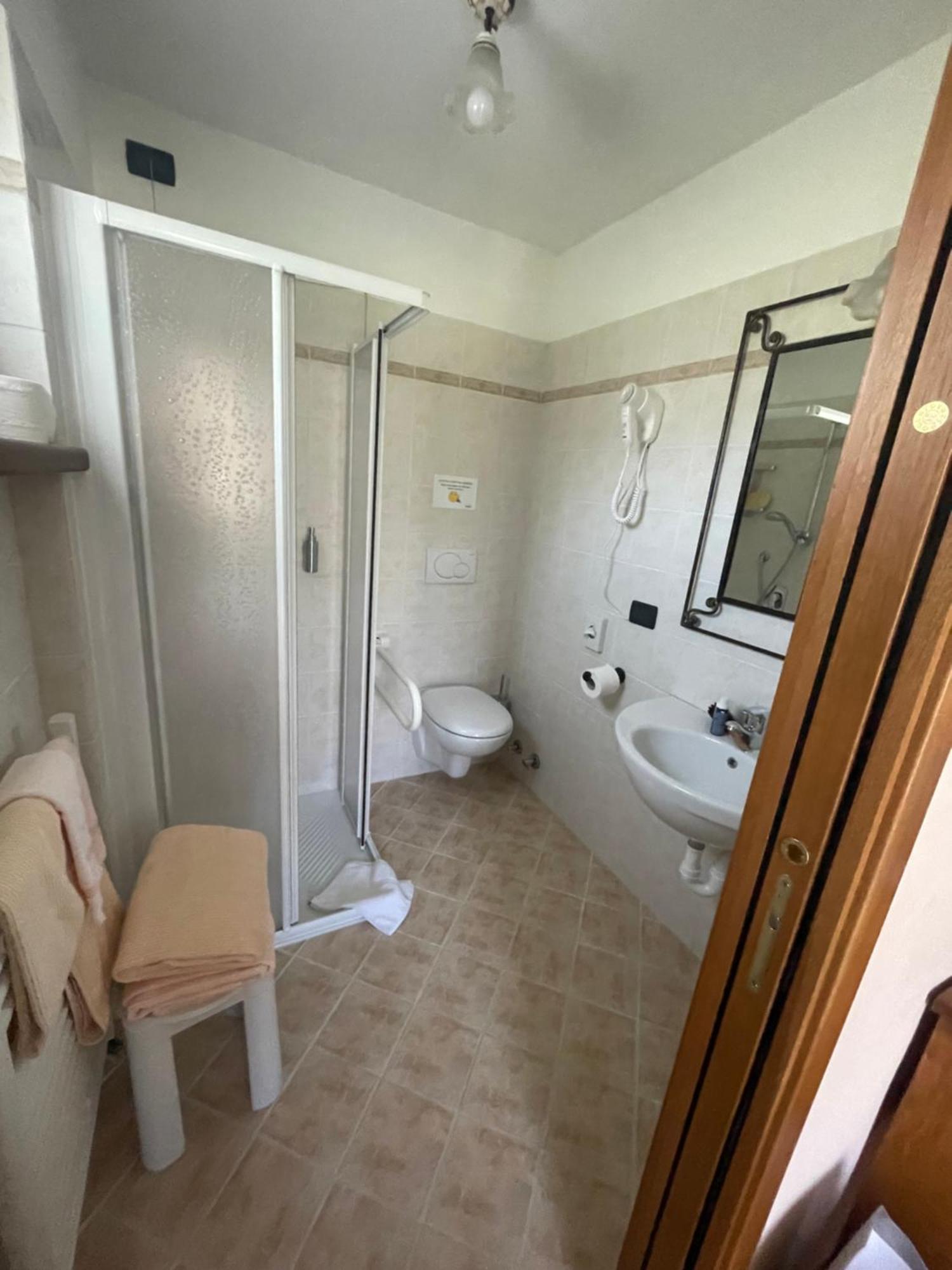 Hotel Le Petit Abri 샴폴루크 외부 사진