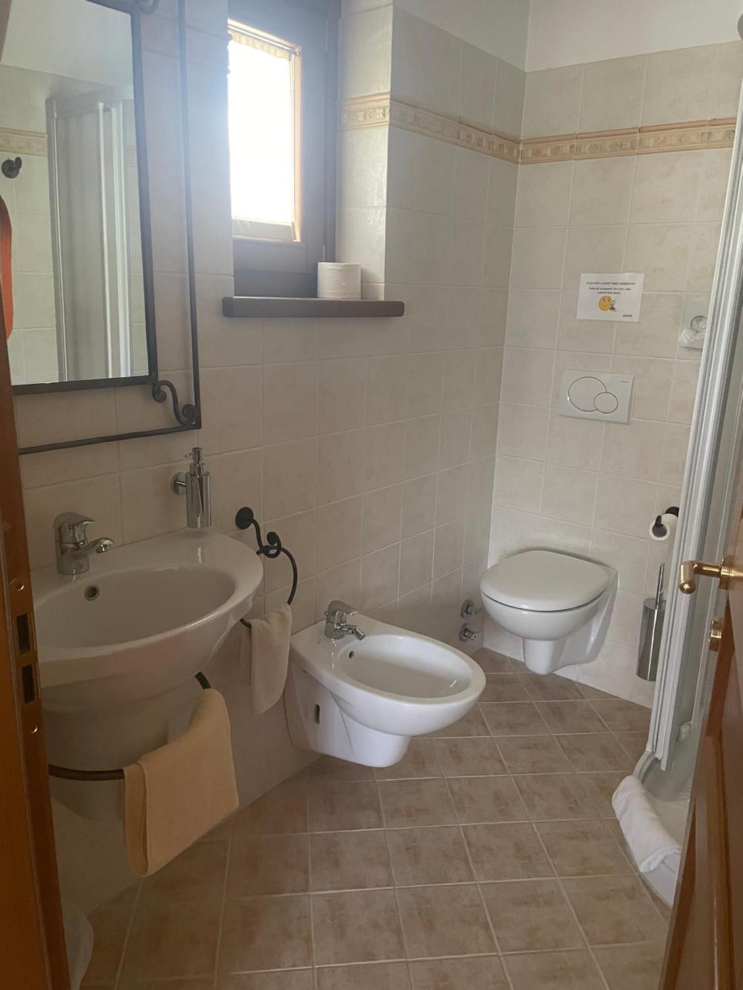 Hotel Le Petit Abri 샴폴루크 외부 사진