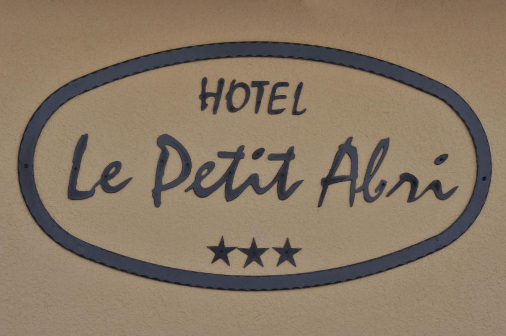 Hotel Le Petit Abri 샴폴루크 외부 사진
